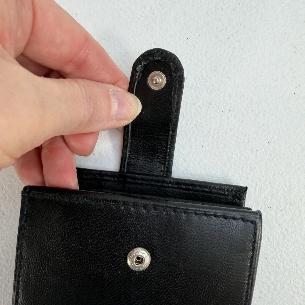 River Ridge Mens Black Genuine Leather Bi-Fold Wallet ID Card Holder Photos NEW‎